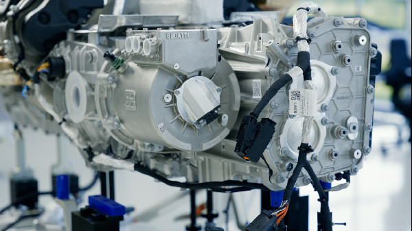 Innovative Hybrid Powertrain in Bugatti Tourbillon