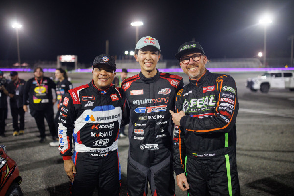 Minowa Claims Historic Win at Formula DRIFT