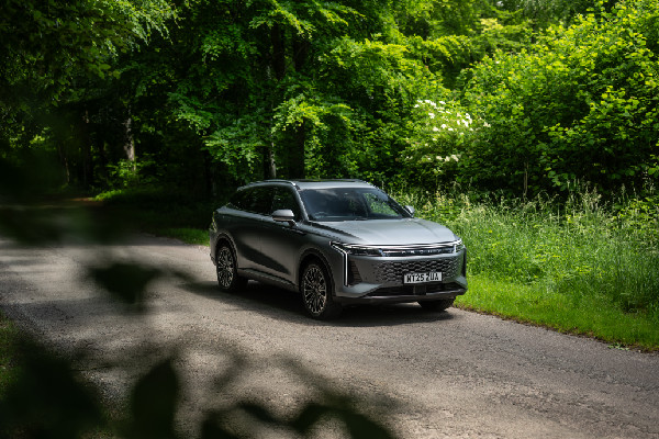 OMODA 9 SHS Now Available for UK Drivers