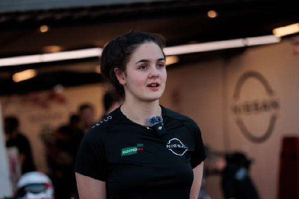 Abbi Pulling Joins Nissan Formula E Team