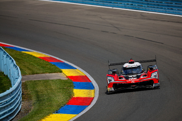 Acura MSR Wins at Sahlen's Six Hours