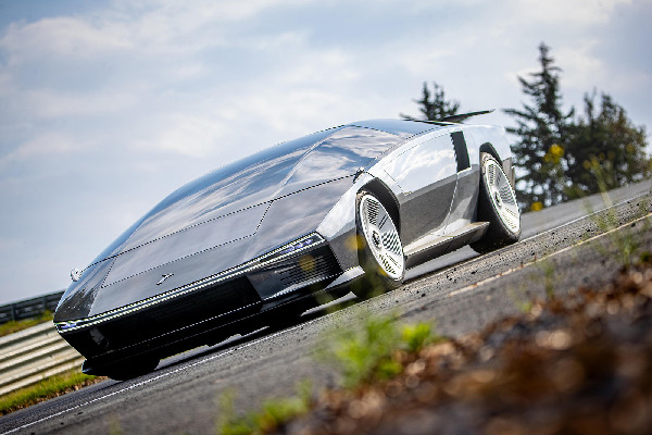 Peralta S Supercar Debuts at Monterey Festival