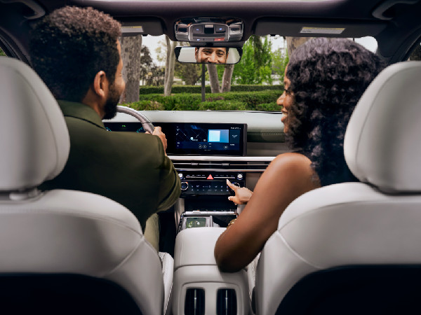 Hyundai's He Got Money Campaign for Tucson Hybrid