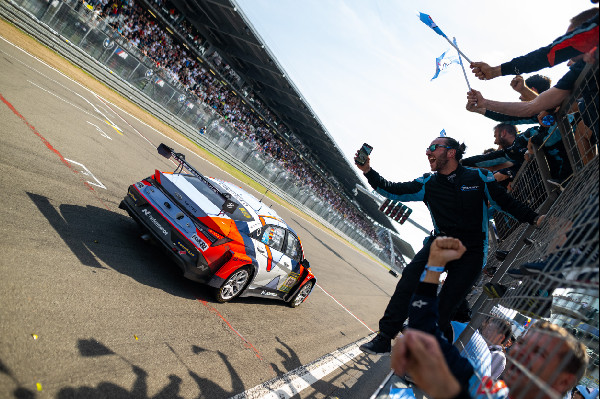 Hyundai N Wins Fifth TCR Class Title at Nürburgring