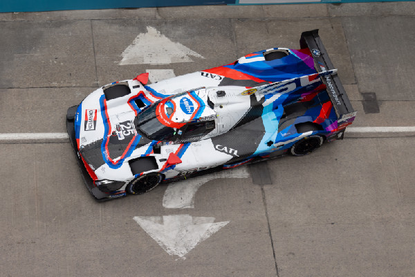 BMW M Hybrid V8 Places Fifth in Detroit