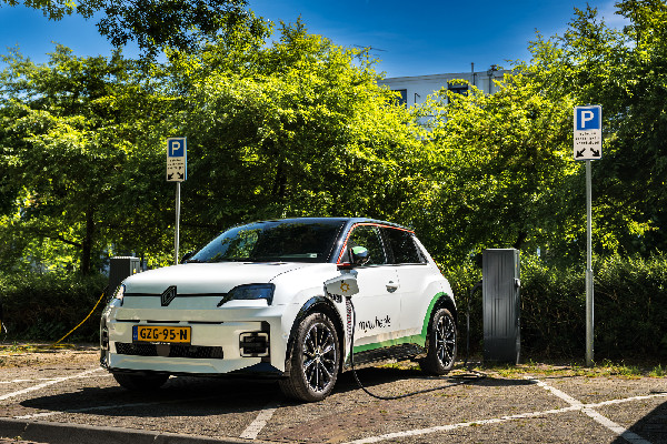 Utrecht Introduces V2G Car-Sharing Service