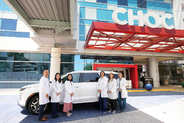 Hyundai Donates $200,000 to CHOC