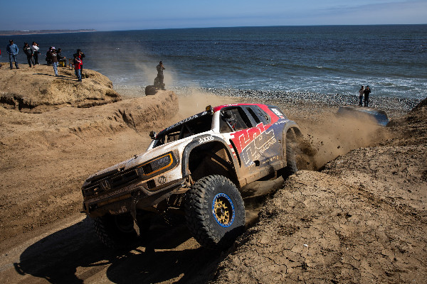 Honda Passport Secures Second Place at Baja 500