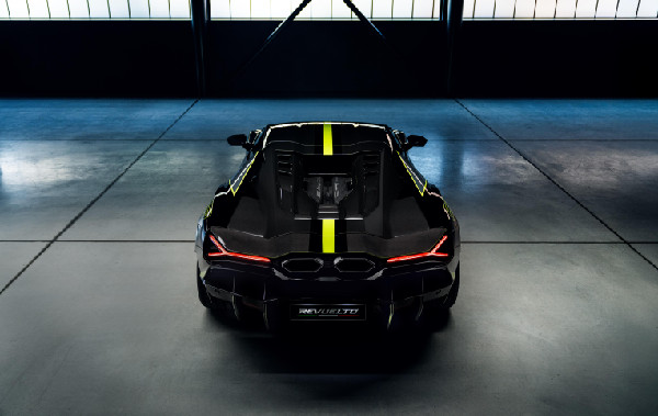 The Story Behind Verde Scandal by Lamborghini