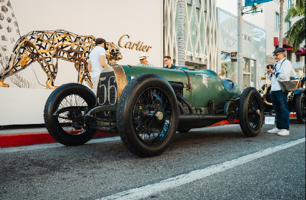 Best in Show Awarded to 1937 Mercedes-Benz