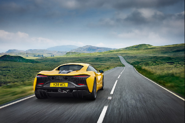 McLaren Artura Crowned Best Driver's Car