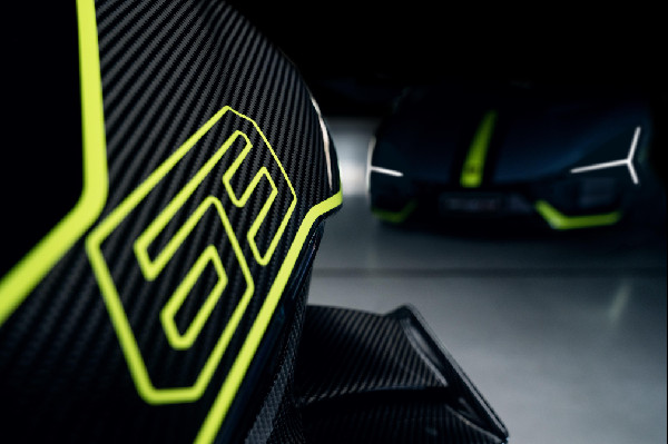 The Story Behind Verde Scandal by Lamborghini