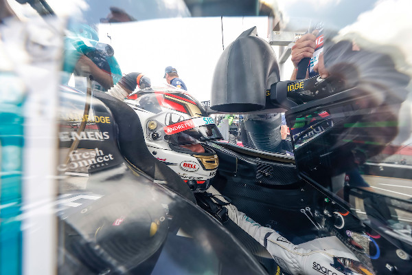 Meyer Shank Racing Tops Honda Qualifying