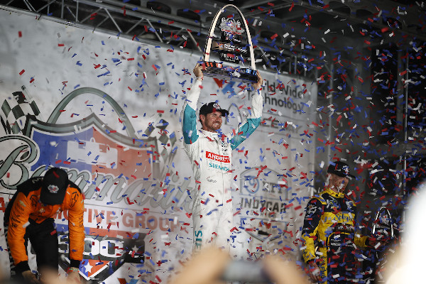 Kirkwood Wins Eighth IndyCar Race for Honda