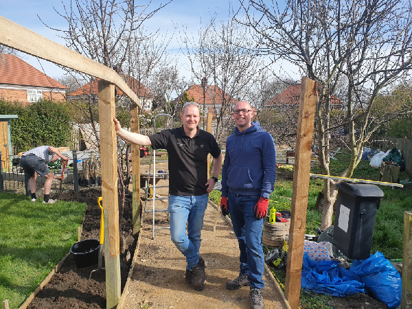 Nissan Team Supports Community Through Volunteering