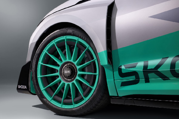 Skoda Enyaq RS Race: Sustainable Motorsport Innovation
