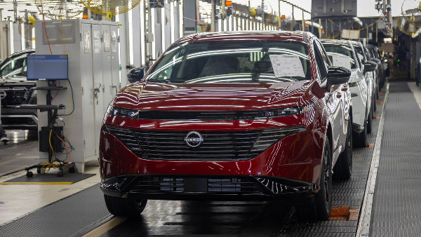 Nissan Reaches 700,000 Murano Production Milestone