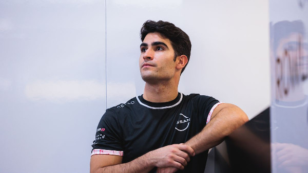 Sette Câmara Races for Nissan in Berlin