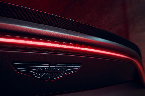 Aston Martin Vantage S Delivers Peak Performance Aston Martin Vantage S Delivers Peak Performance