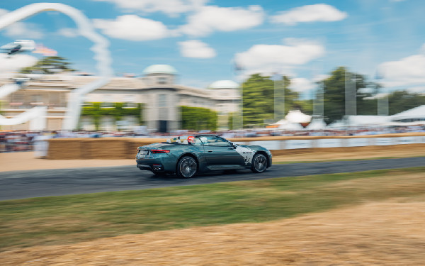 Maserati Debuts MCPURA and GT2 Stradale