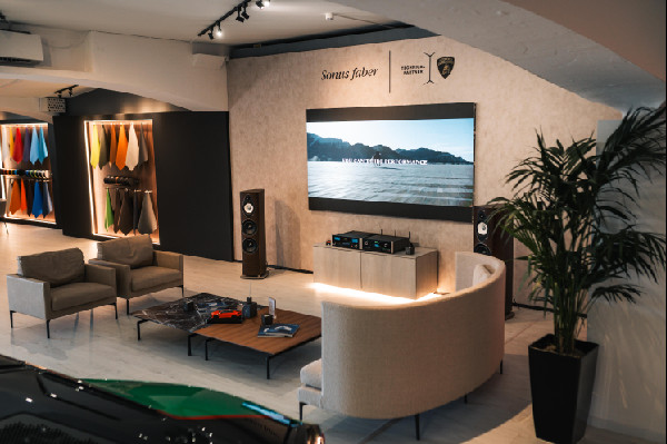 Lamborghini Lounge Opens in Porto Cervo
