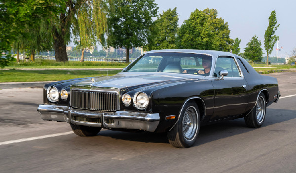 Chrysler 300 Retrospective Video Released