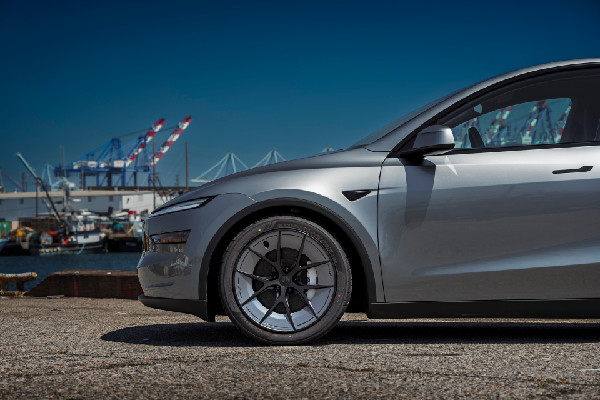 First Indestructible Wheel for Tesla Models Launched First Indestructible Wheel for Tesla Models Launched