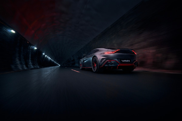 Aston Martin Vantage S Delivers Peak Performance Aston Martin Vantage S Delivers Peak Performance