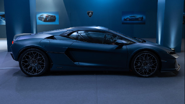 Lamborghini Temerario Launches in Estoril