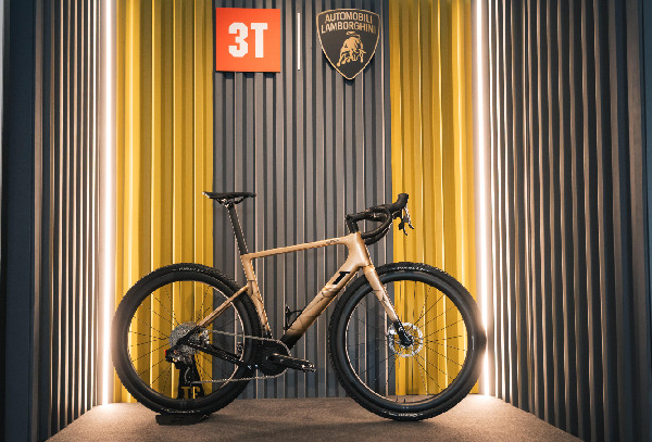 Lamborghini Lounge Opens in Porto Cervo