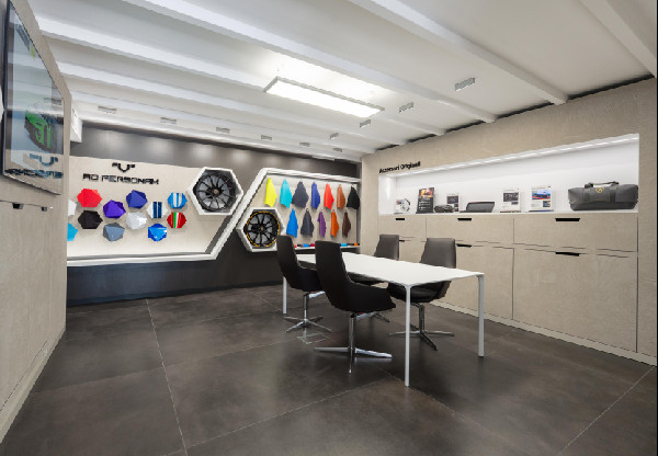 Lamborghini Opens Showroom in Marbella