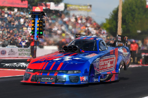 Hagan Wins NHRA Funny Car Title in Seattle