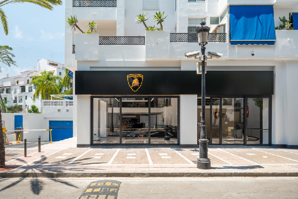 Lamborghini Opens Showroom in Marbella