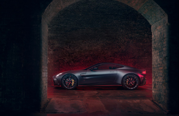 Aston Martin Vantage S Delivers Peak Performance Aston Martin Vantage S Delivers Peak Performance