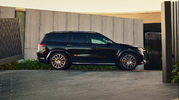 Lucy Liu Becomes Mercedes-Benz Brand Voice