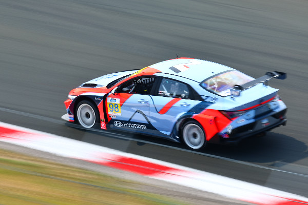 Hyundai Targets Championship at Road America