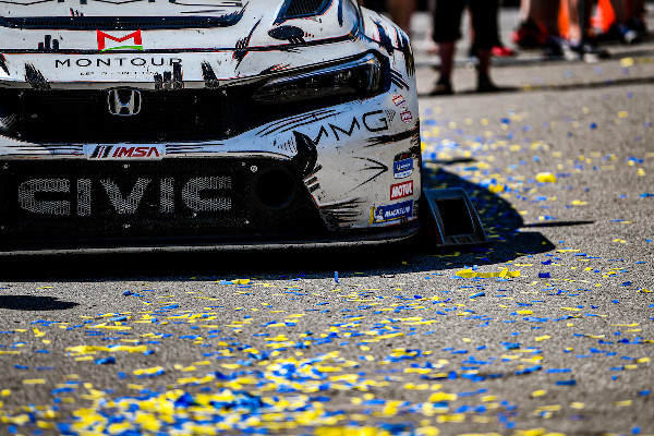 Honda and MMG Win at Canadian Tire Motorsport Park
