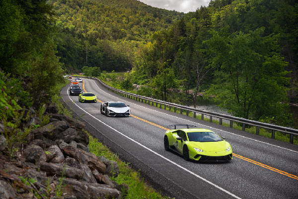 Lamborghini Esperienza Giro USA in New England