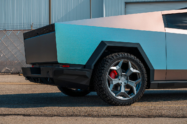 New CYBRSPOKE Wheel for Tesla Cybertruck New CYBRSPOKE Wheel for Tesla Cybertruck