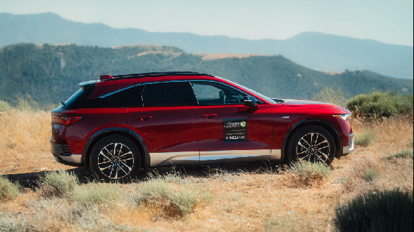Acura Supports Conservation with ZDX Donation
