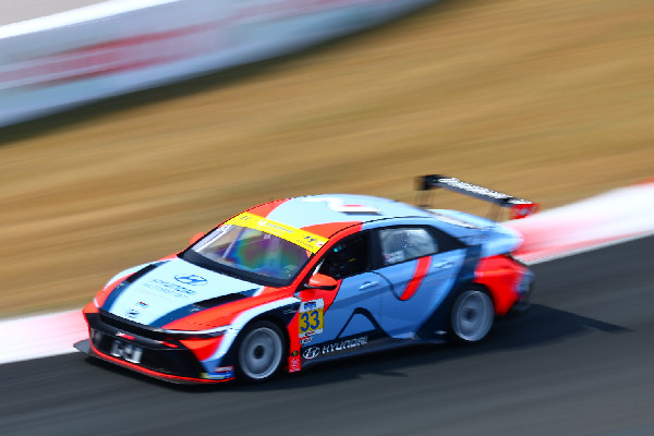 Hyundai Targets Championship at Road America