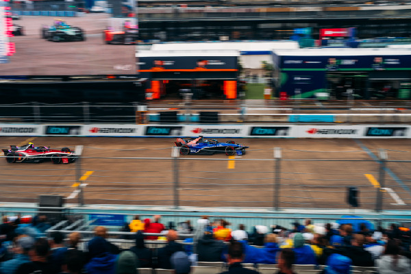 Berlin Race Results Impacted by Contact Incidents