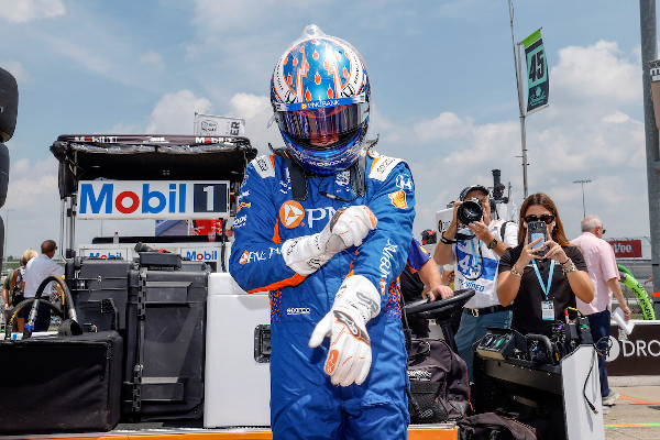 Palou Leads Honda Drivers in Iowa Race