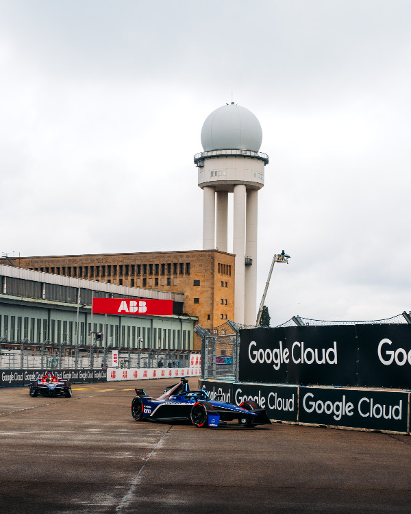 Berlin Race Results Impacted by Contact Incidents