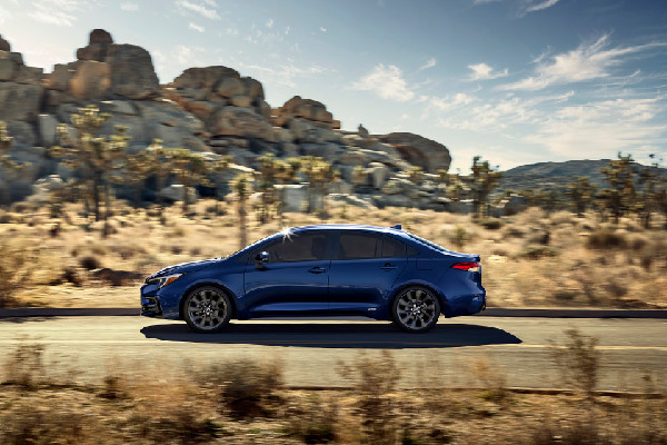 2026 Toyota Corolla Hybrid: Efficient and Stylish