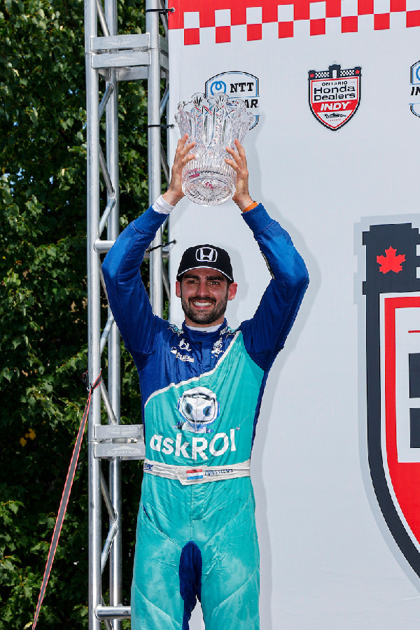 VeeKay and Simpson Secure Podium Finishes