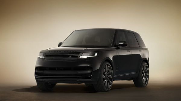 Discover the New Range Rover SV Black Edition