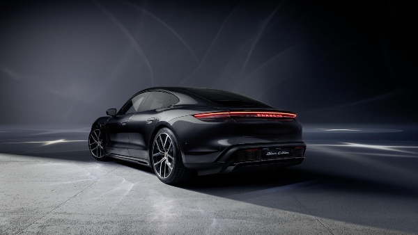 Porsche Taycan 4S Black Edition rear