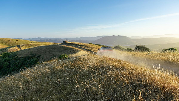 Subaru Unveils All-Electric 2026 Uncharted
