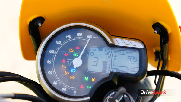 Triumph Scrambler 400 XC Dash